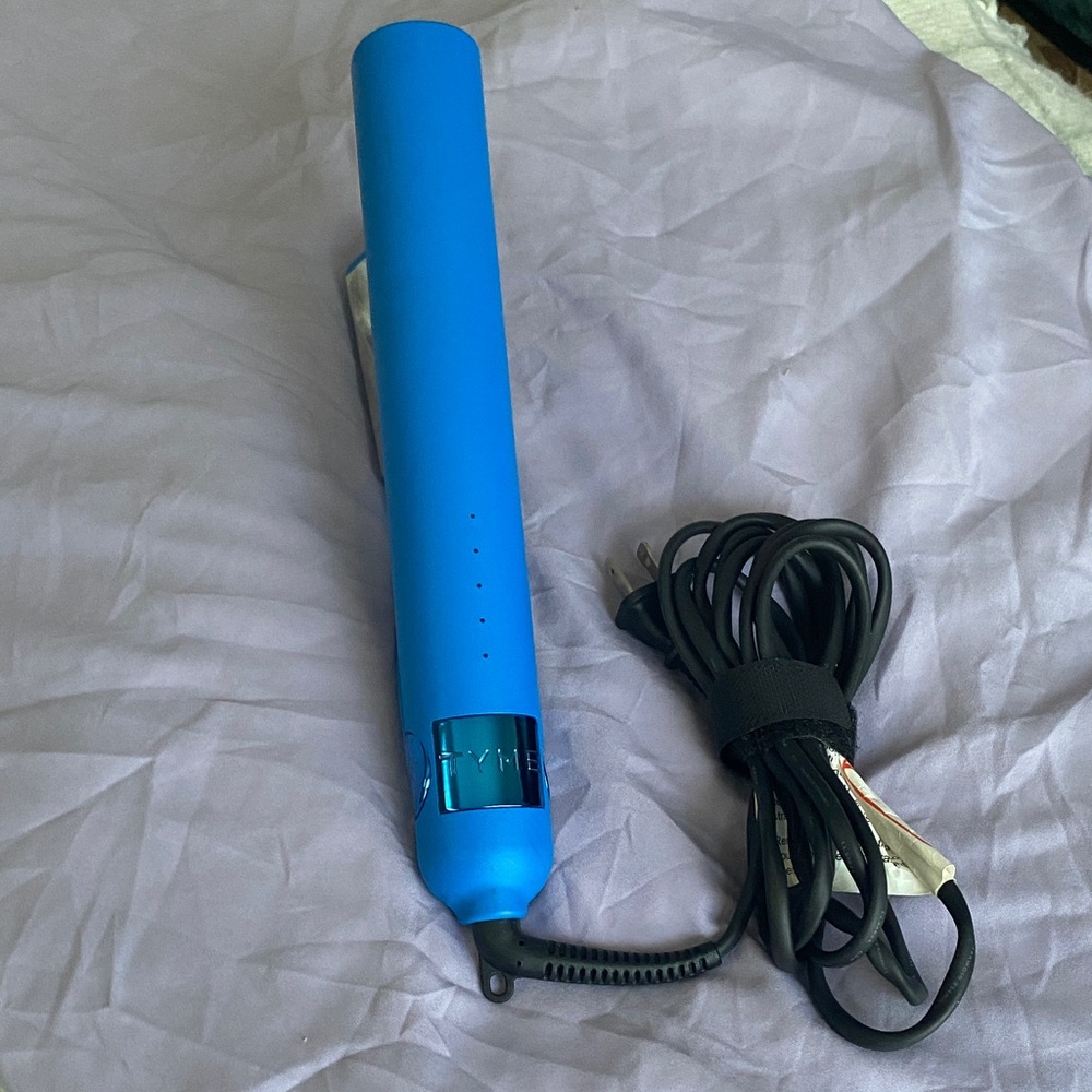 TYME Vibrant Blue Styling Tool